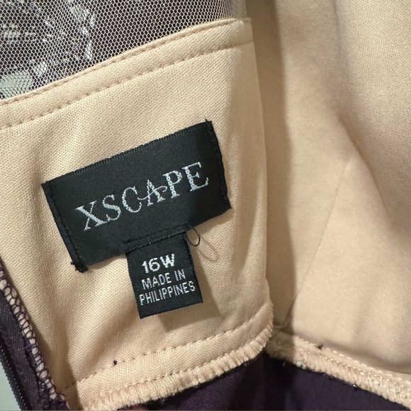 Xscape Plum Lace Evening Gown – Size 16W - Picture 5 of 6